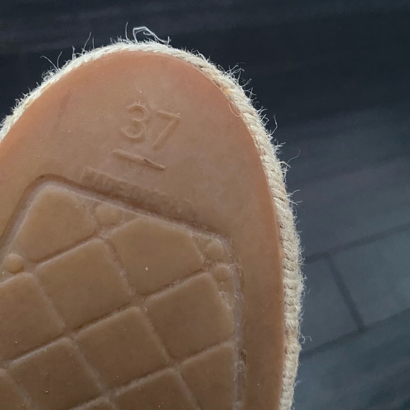 Chanel ESPADRILLES - Picture 6 of 6